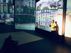 Junhui Yang: Van Gogh Alive Experience with BSL guide Rubbena