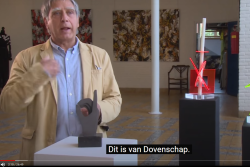 NL: Thinking in 3-D - a portrait of three deaf artists